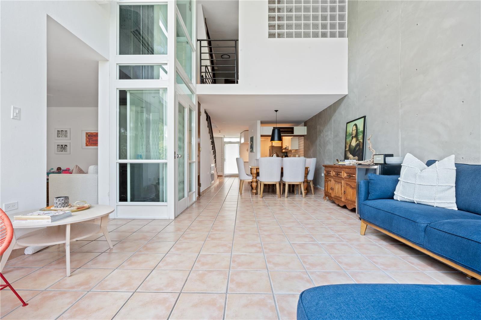 VILLAS DE GOLF WEST - Residential