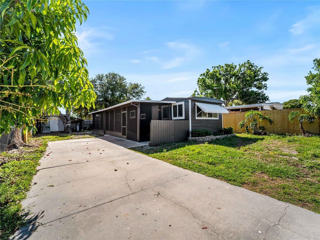 Photo of 110 Verona Street N, Nokomis, FL 34275 (MLS # A4697097)