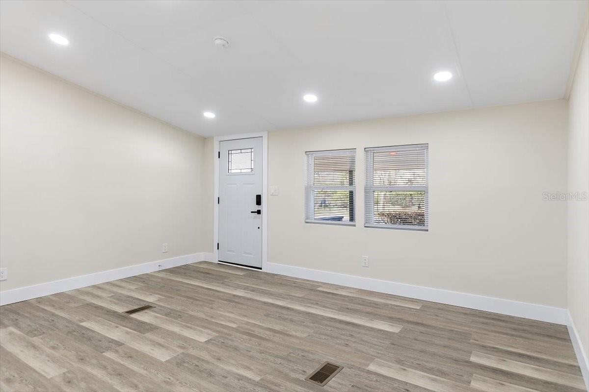 RIVER PARK TRAILER - Residential