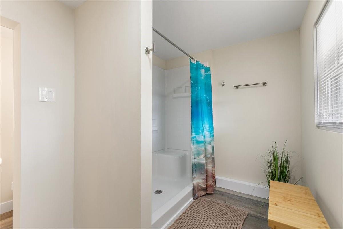 RIVER PARK TRAILER - Residential