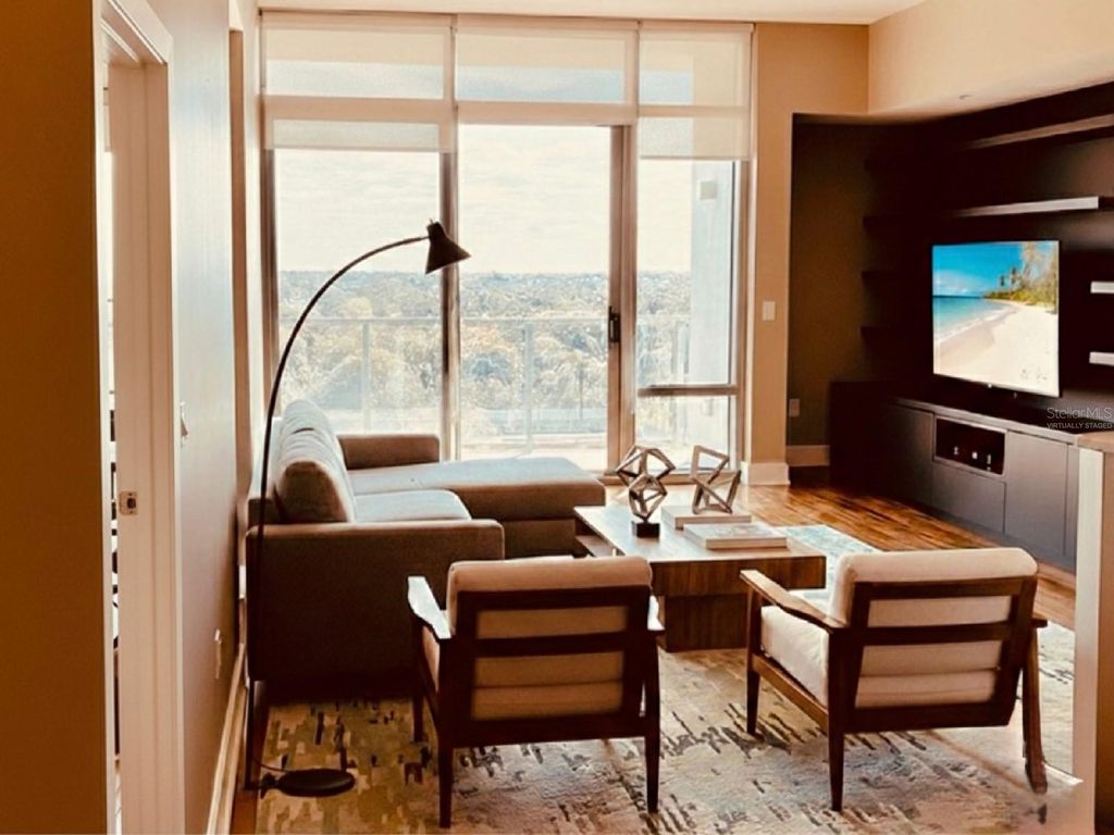 Photo of 260 S Osceola Avenue #1005, Orlando, FL 32801 (MLS # O6380001)