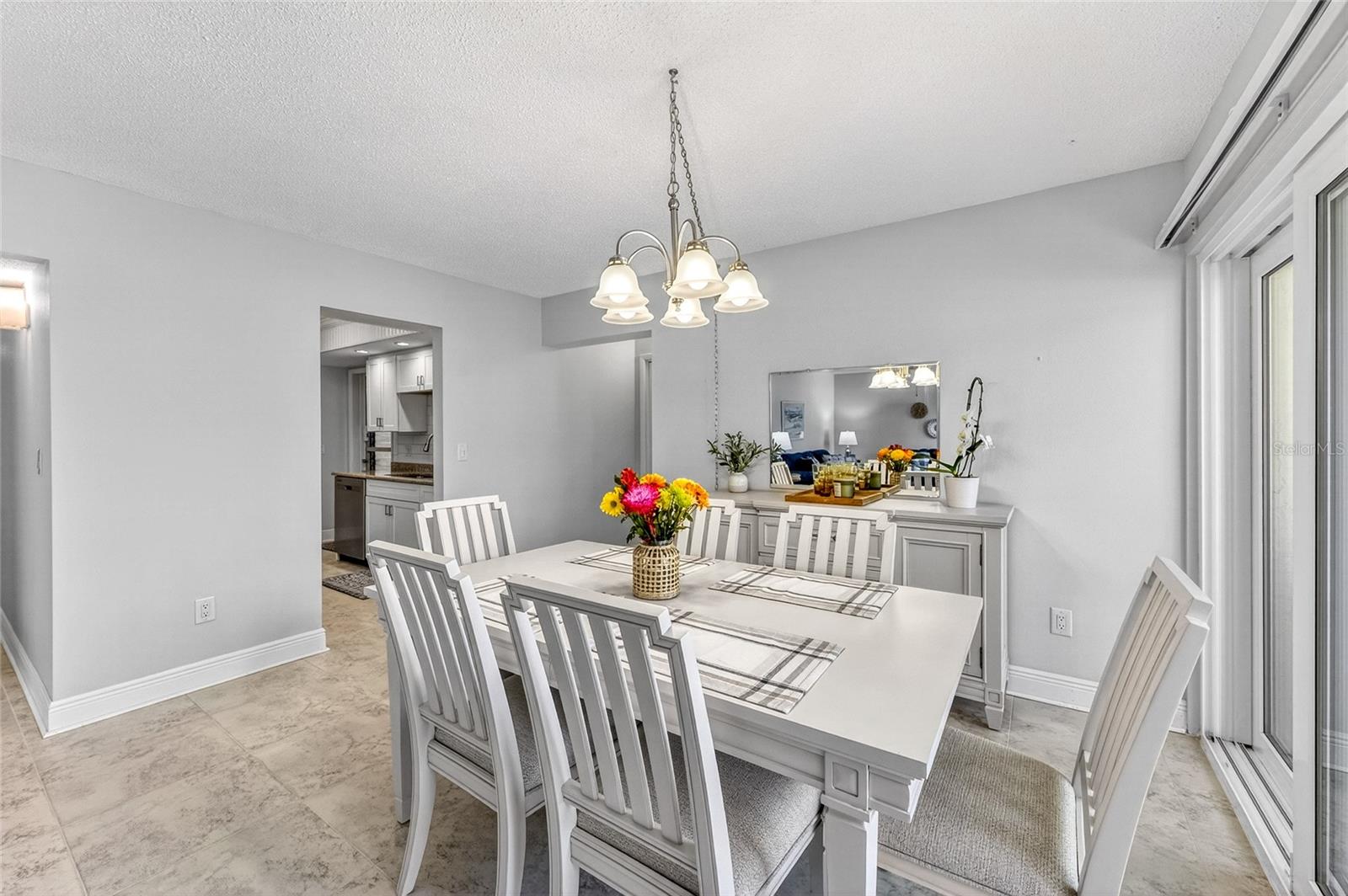 LYONS COVE - Residential