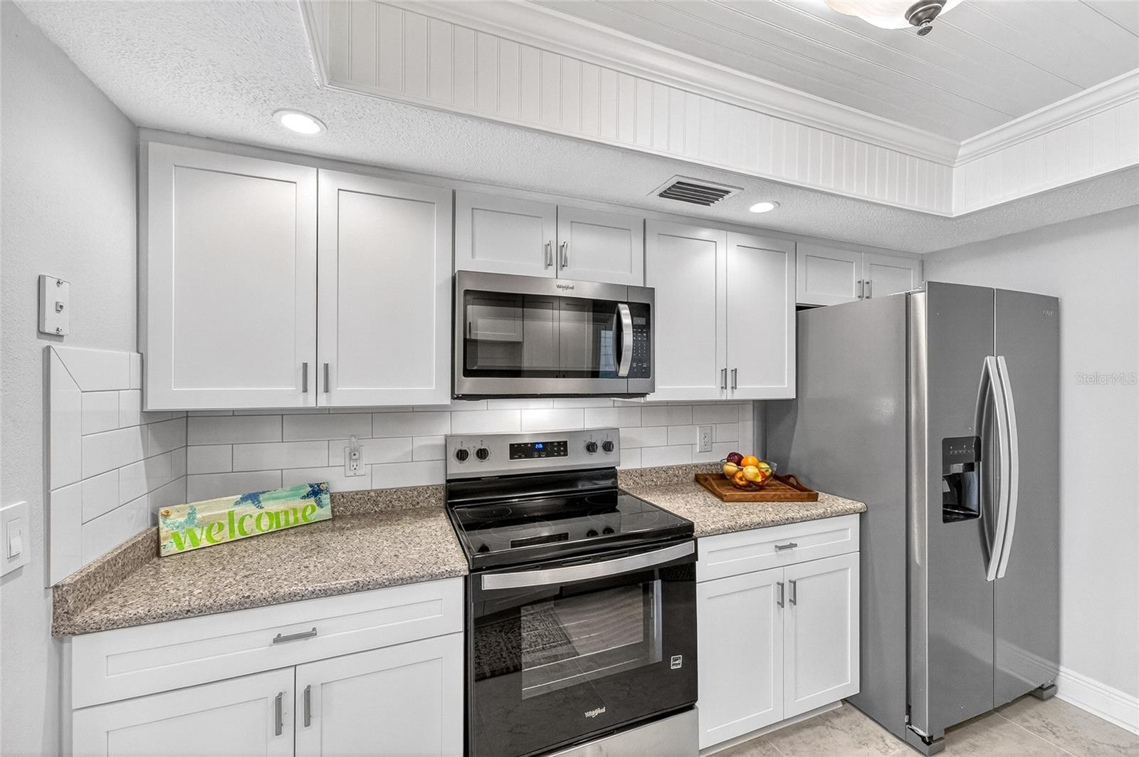 LYONS COVE - Residential
