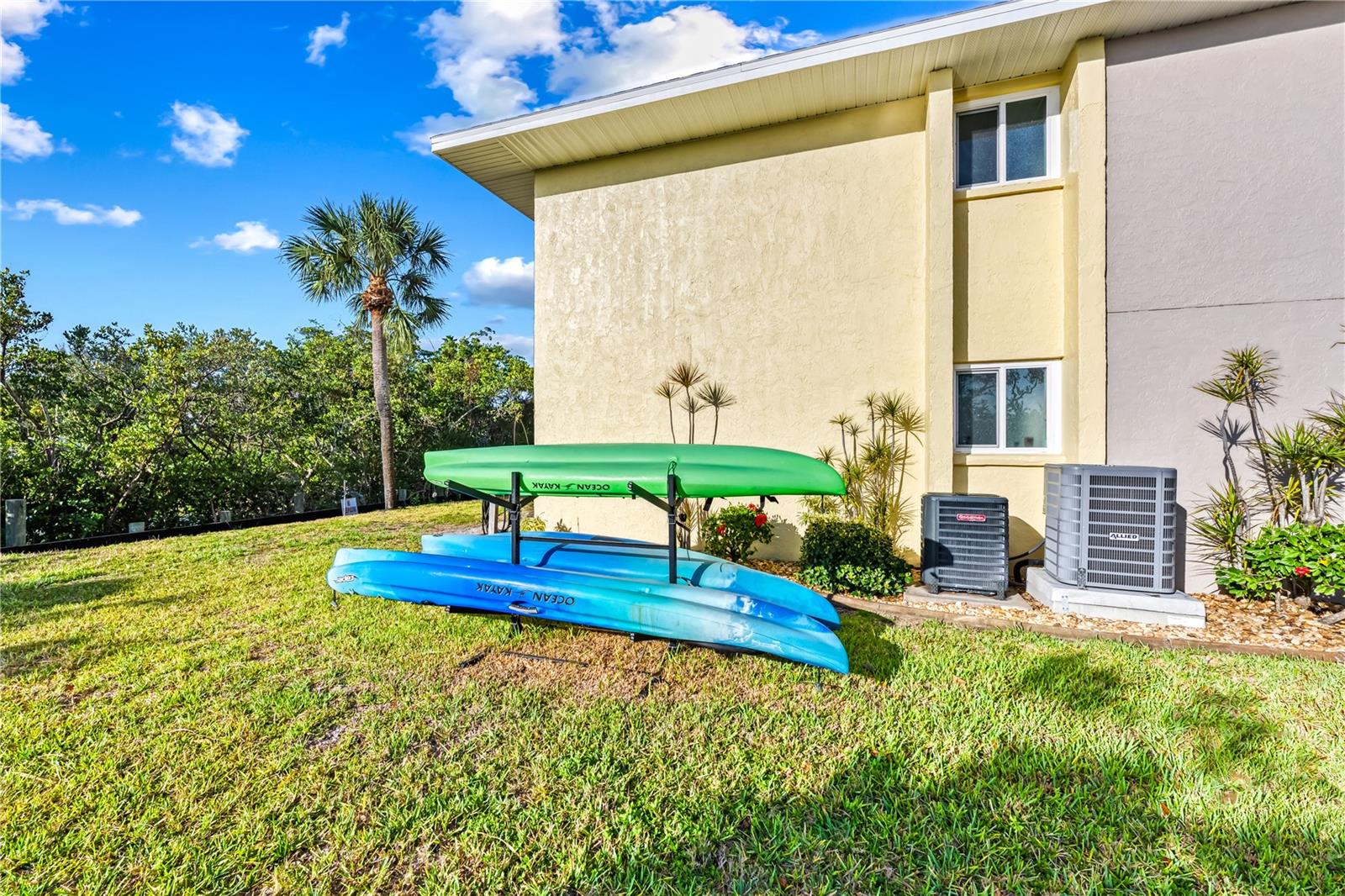LYONS COVE - Residential