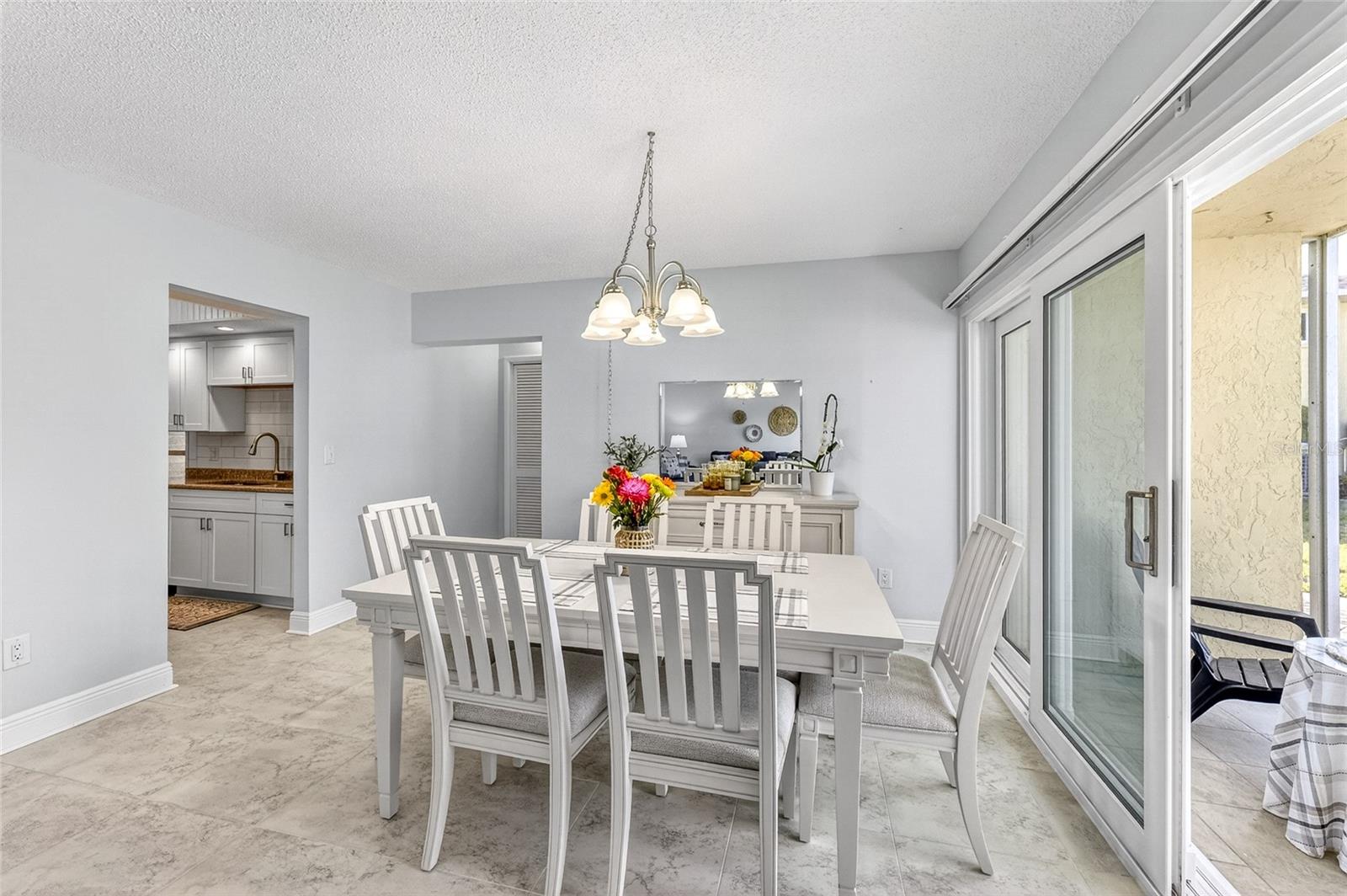 LYONS COVE - Residential