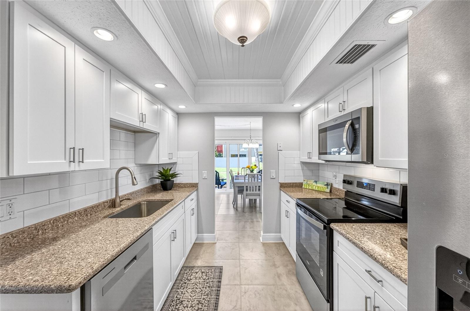 LYONS COVE - Residential