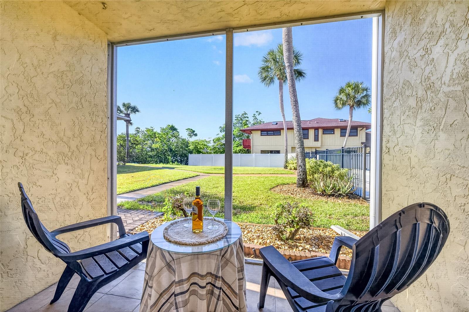 LYONS COVE - Residential