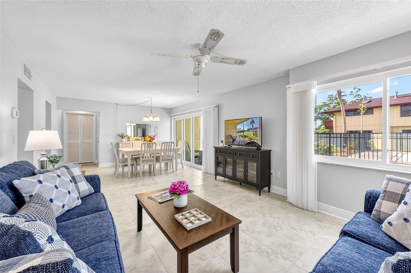 LYONS COVE - Residential