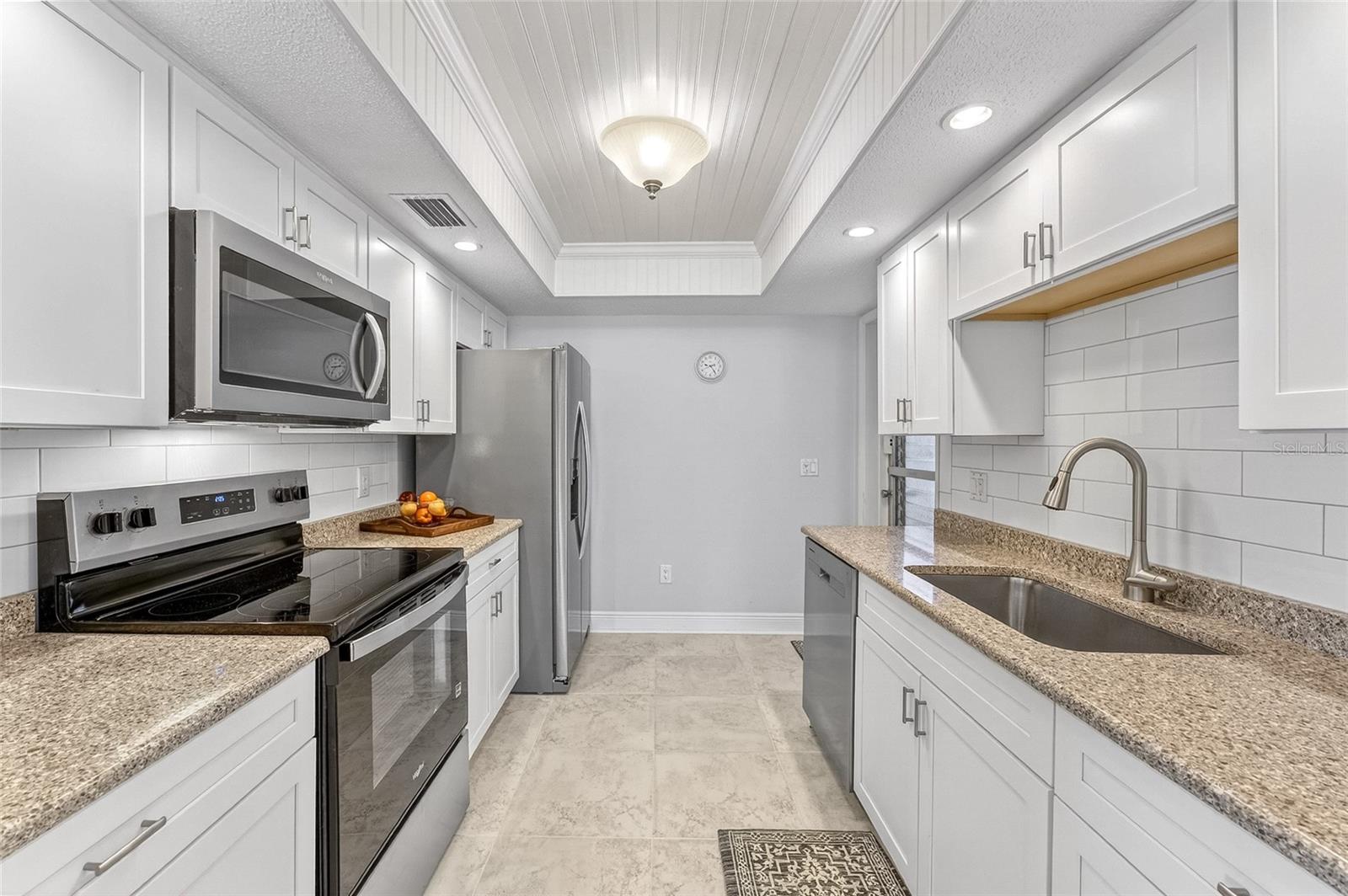 LYONS COVE - Residential