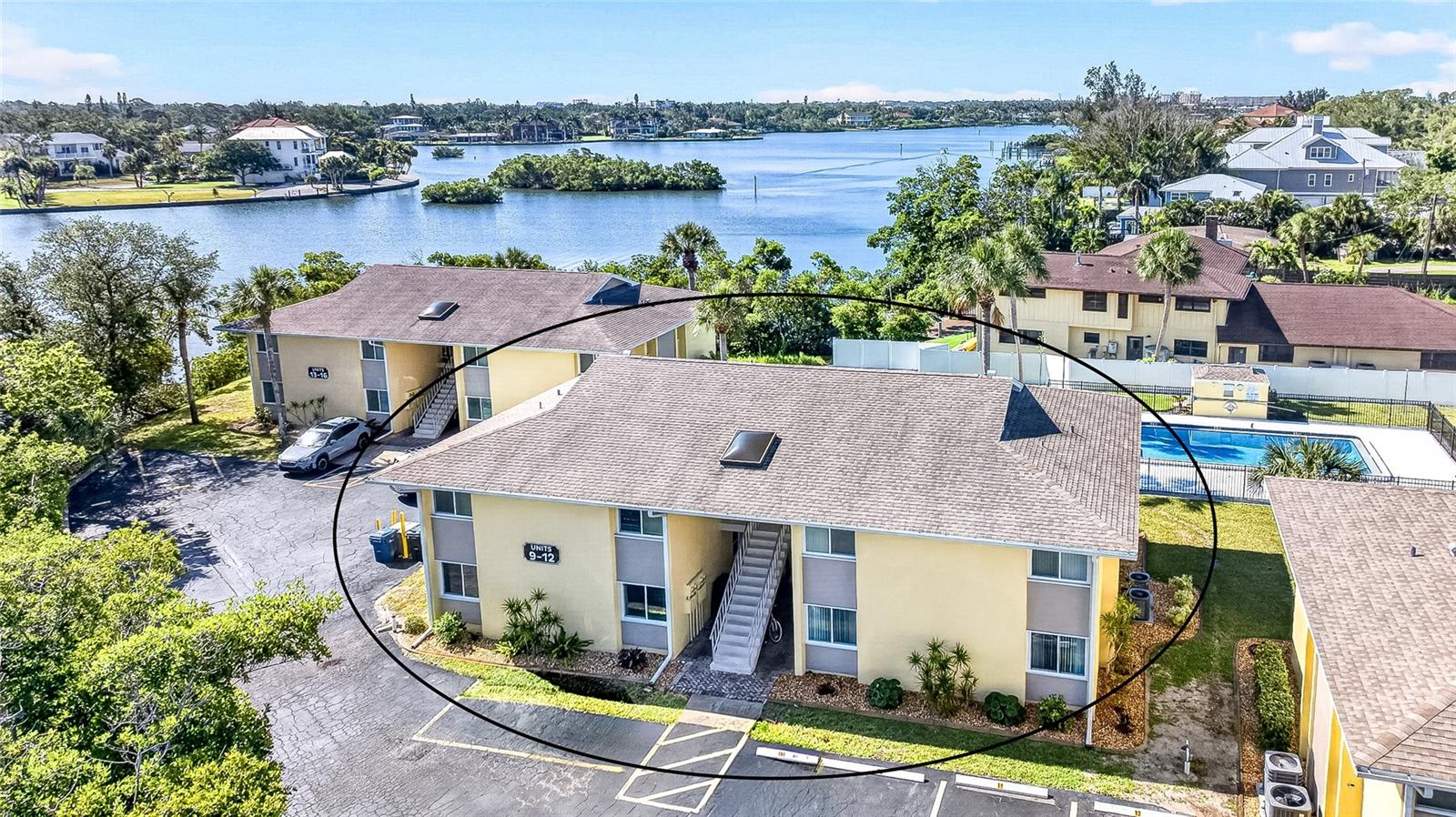 LYONS COVE - Residential