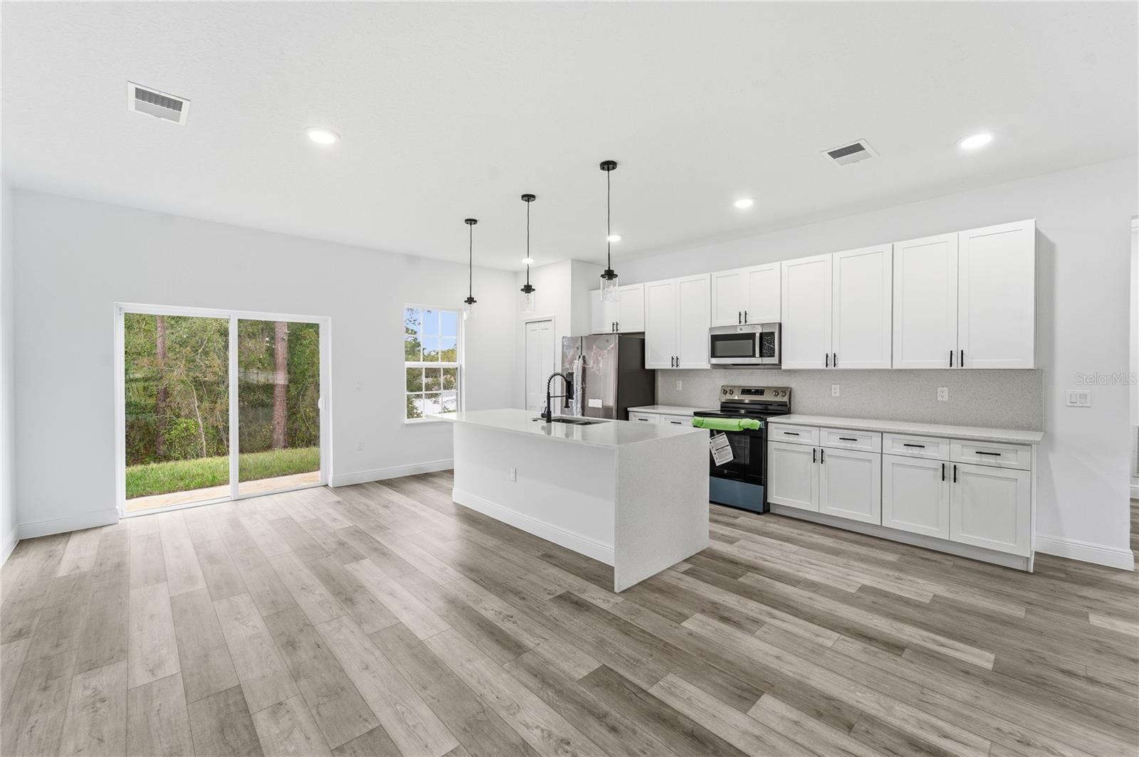 MARION OAKS UN NINE - Residential