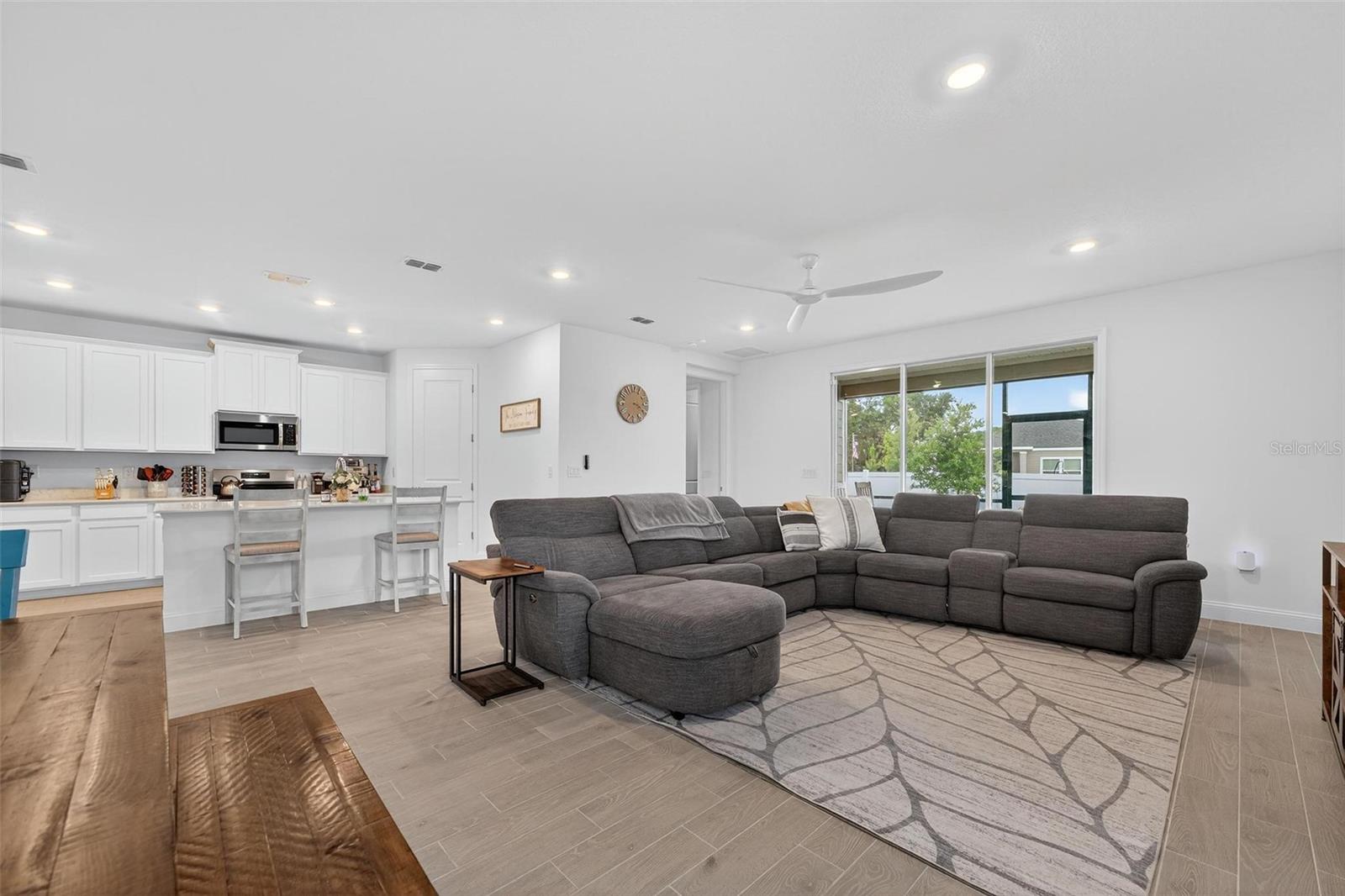 4116 ACOMA DRIVE