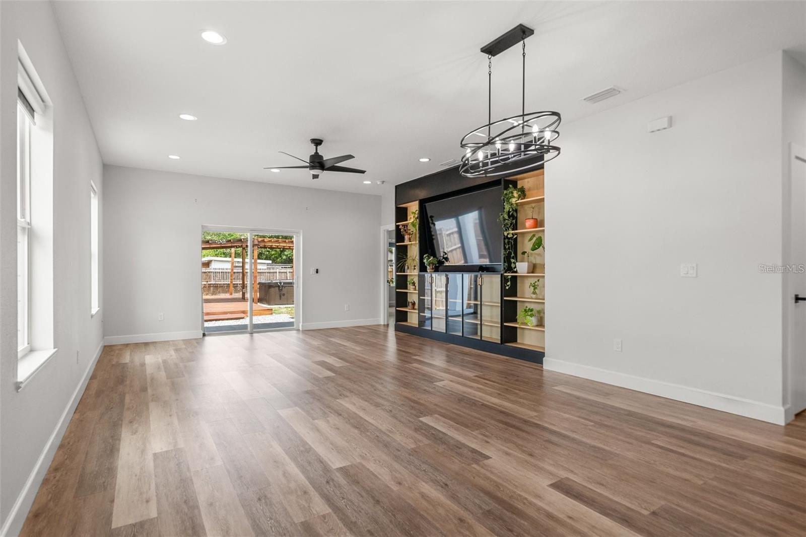 AIRY ACRES REP - Residential