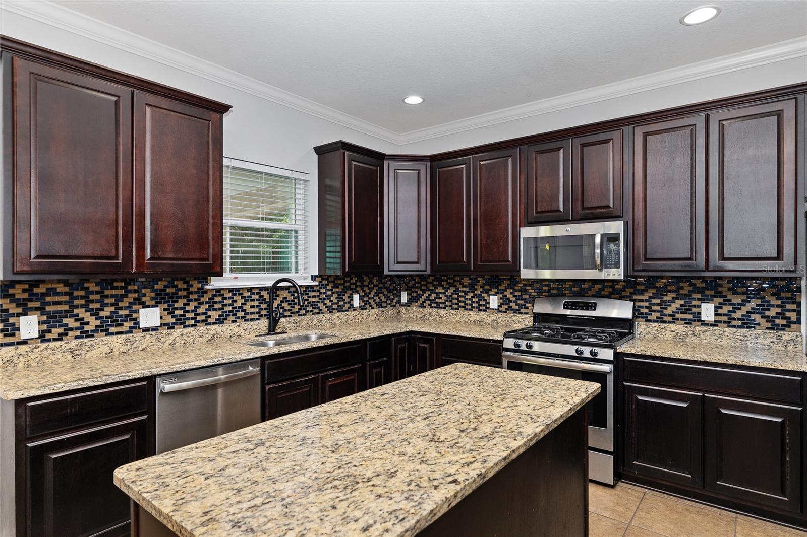 NEWBERRY OAKS PH 8 - Residential