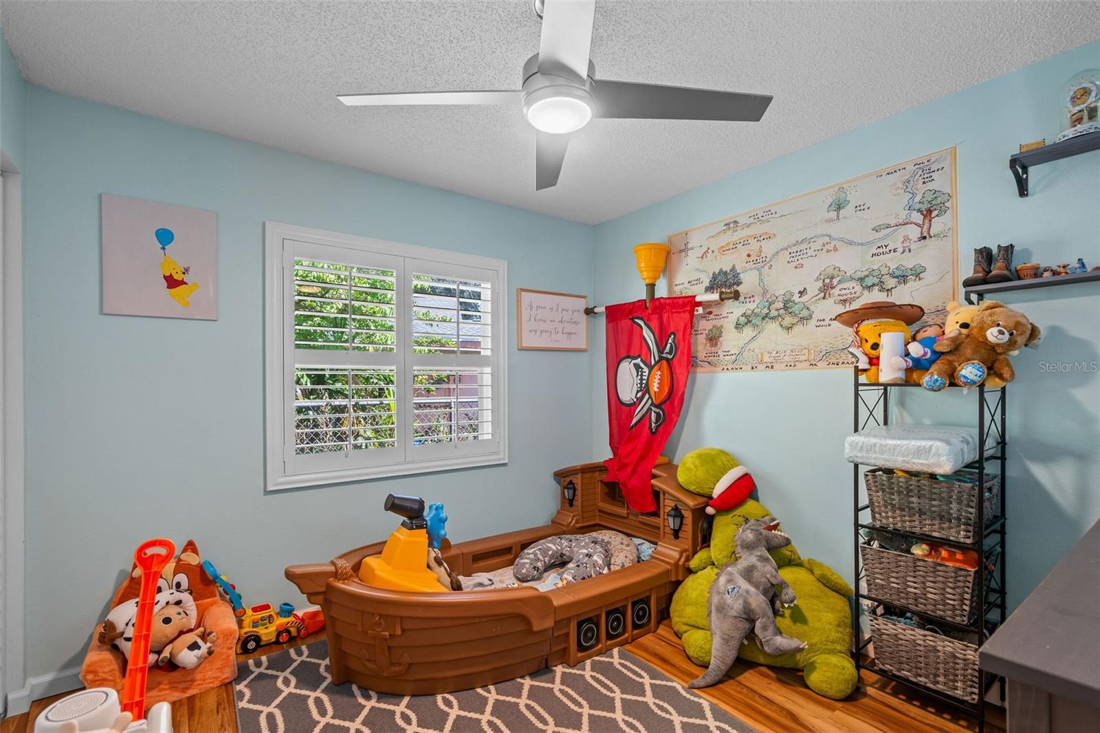 OAK VIEW MANOR - Residential