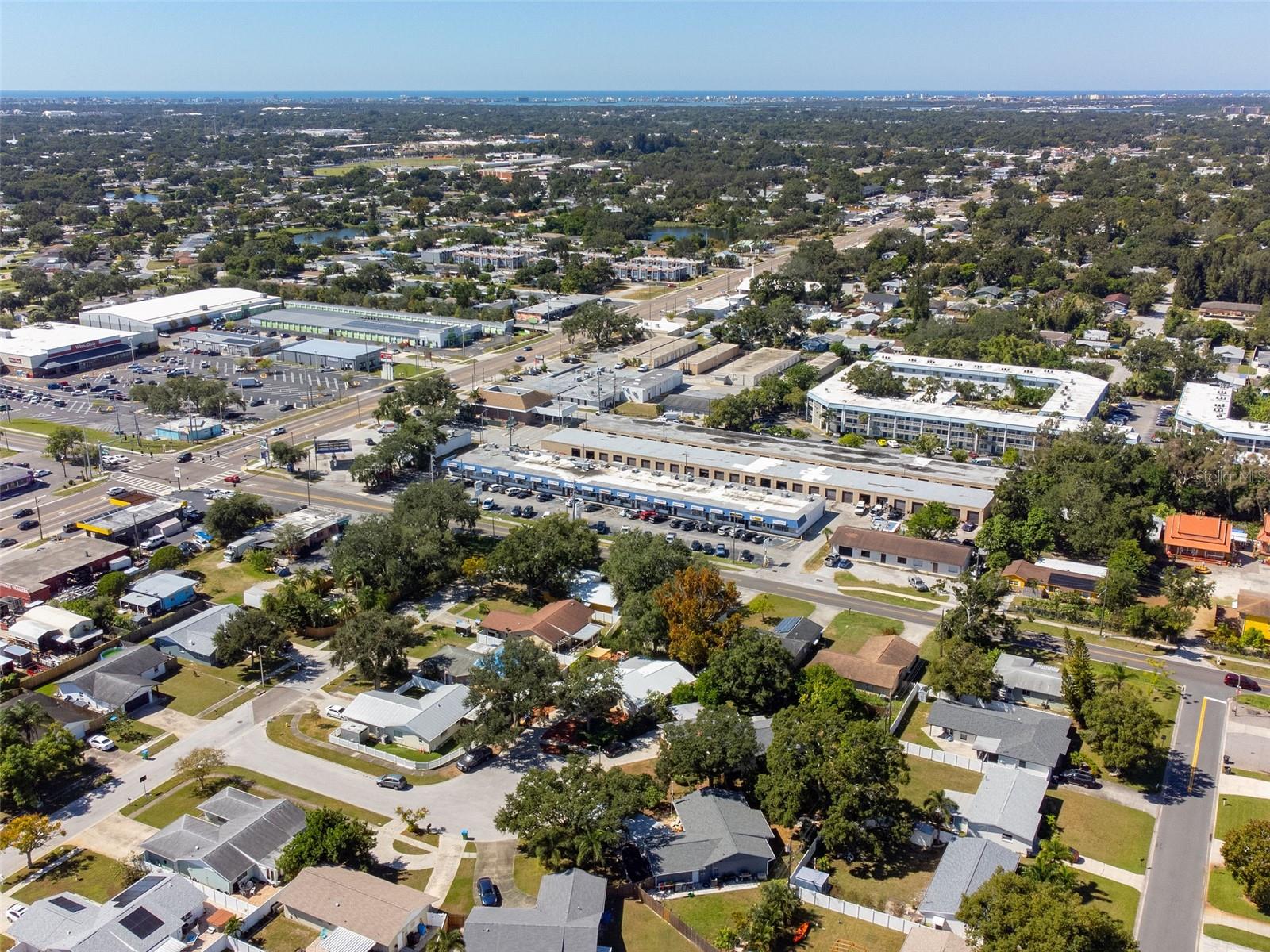 OAK VIEW MANOR - Residential