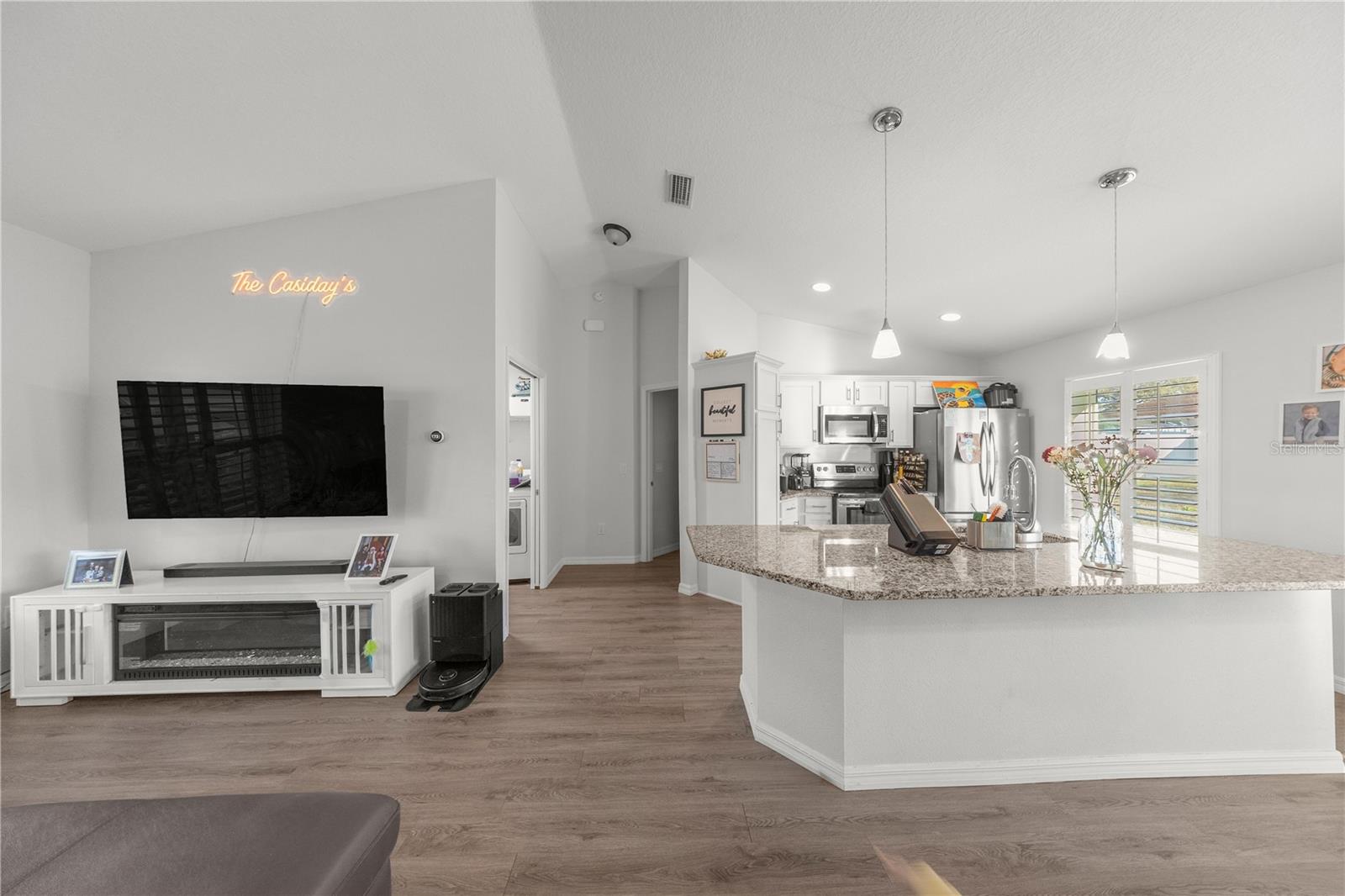 ROLLING RANCH ESTATE - Residential