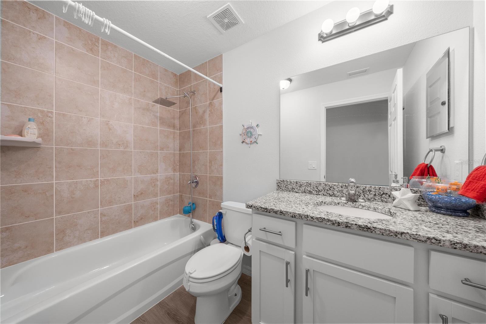 ROLLING RANCH ESTATE - Residential