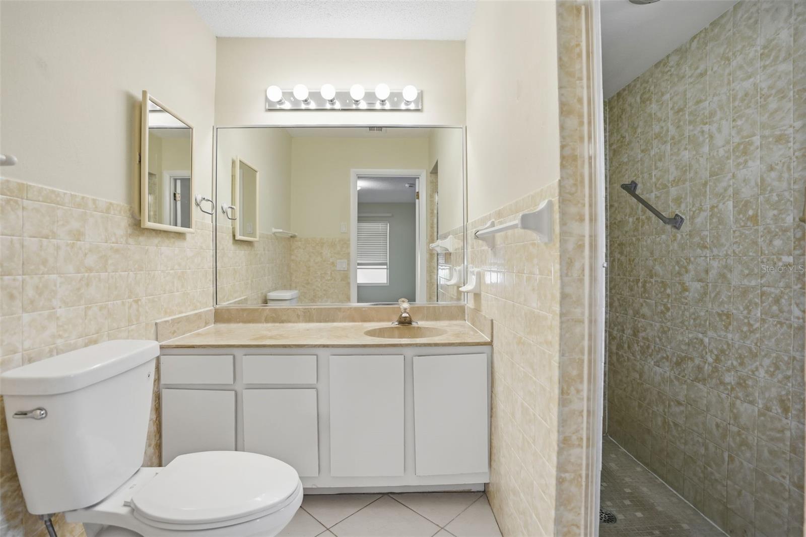 SAN CLEMENTE VILLAGE - Residential Lease