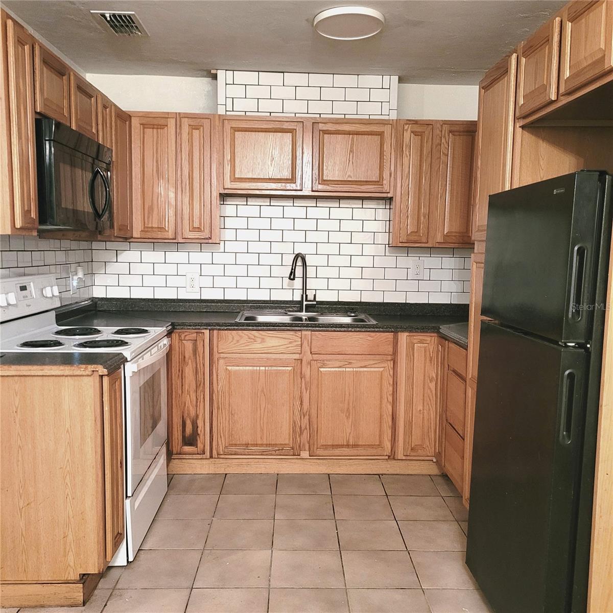 PLANTATION HILLS - Residential