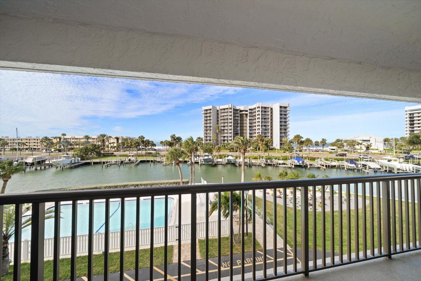 HARBORAGE CONDO BELLEAIR BEACH - Residential