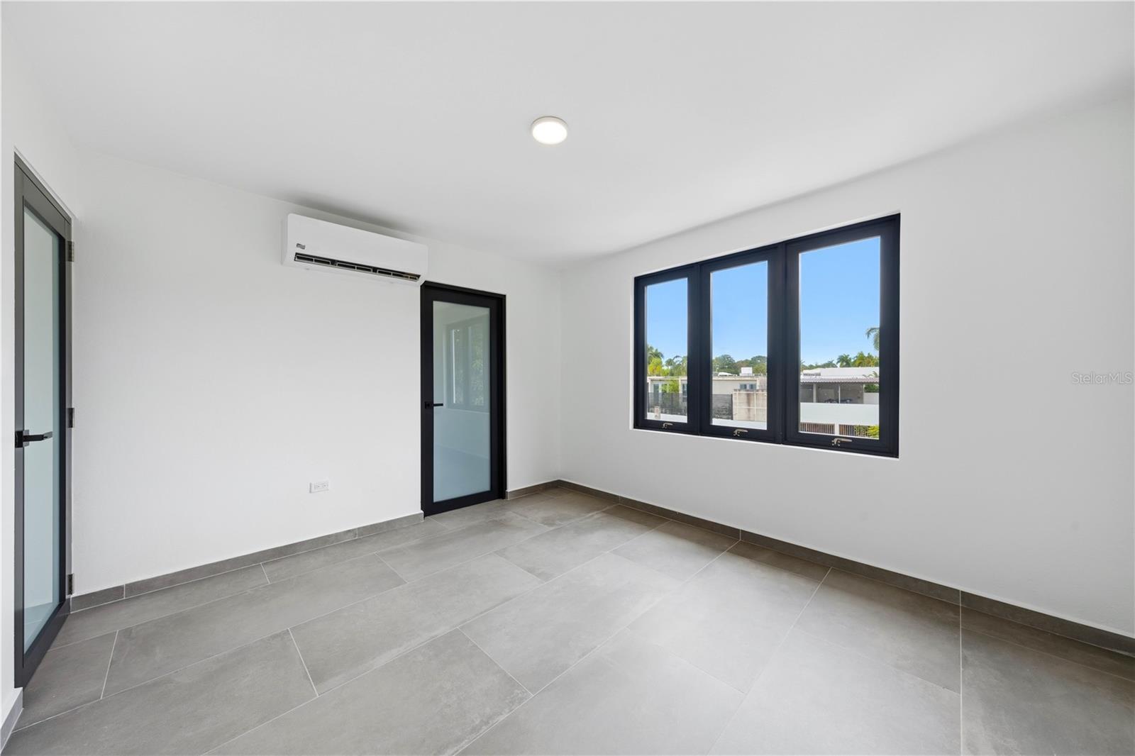 SAN IGNACIO - Residential