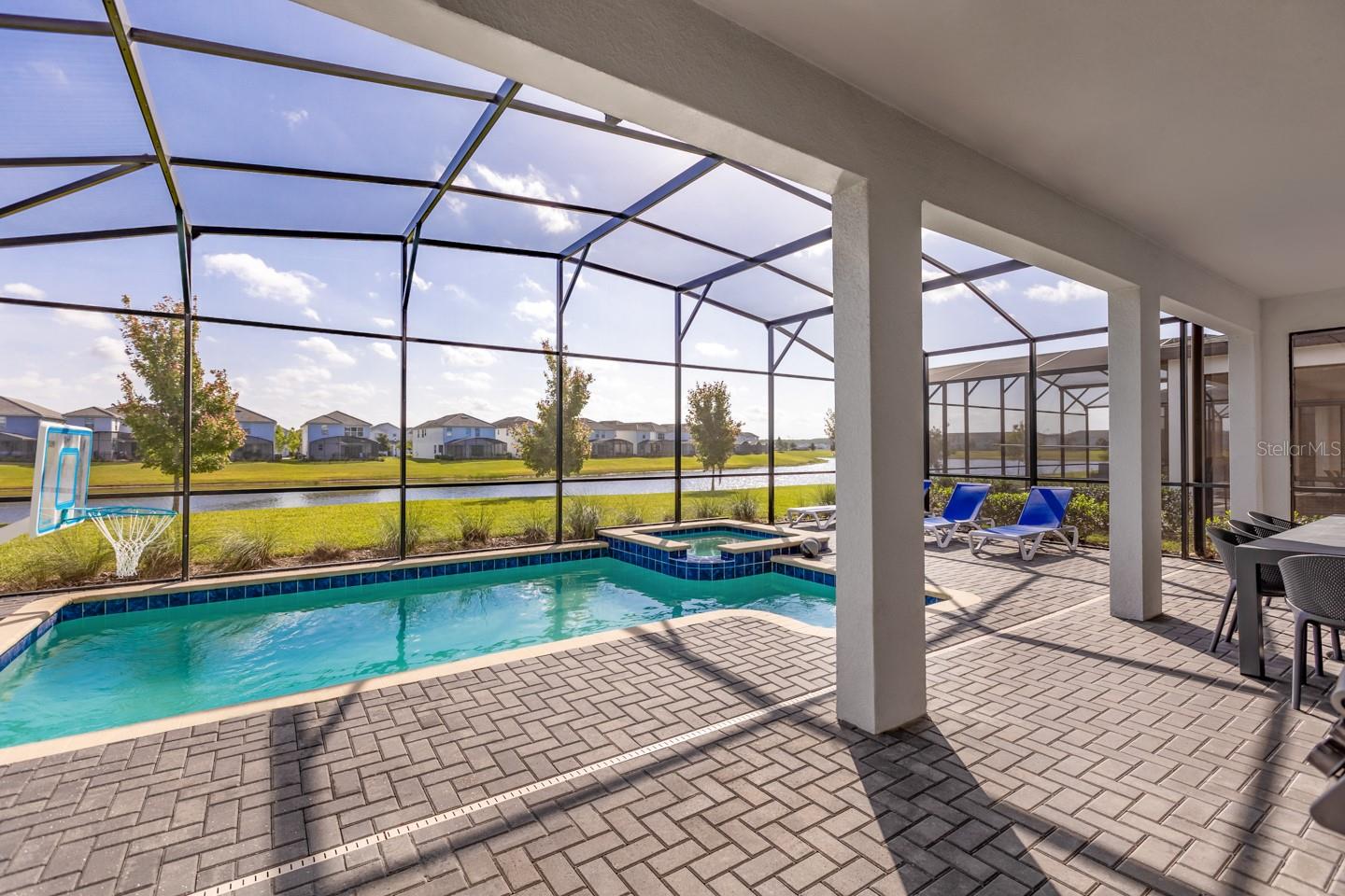 STOREY LAKE PH 3 - Residential