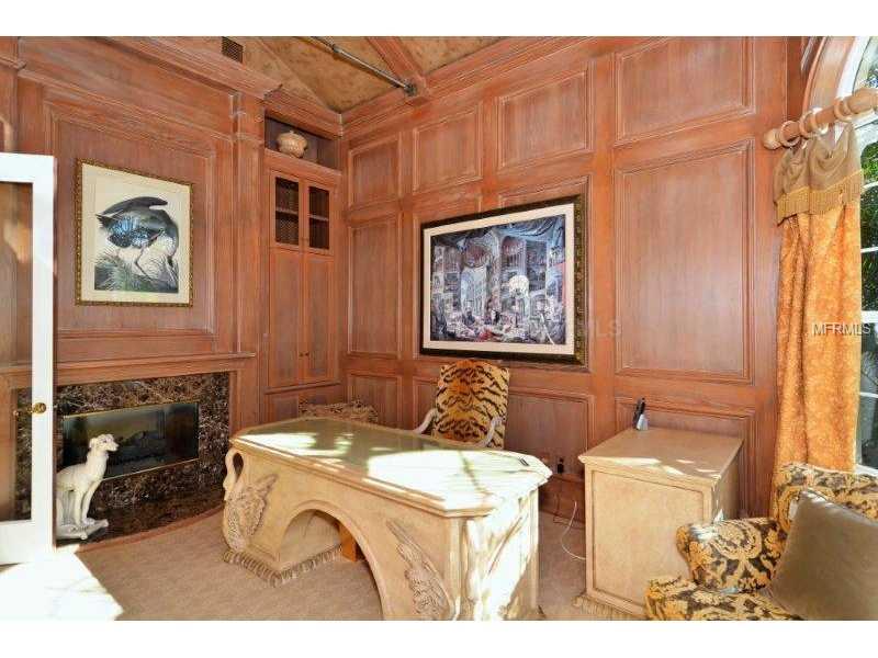 QUEENS HARBOUR - Residential