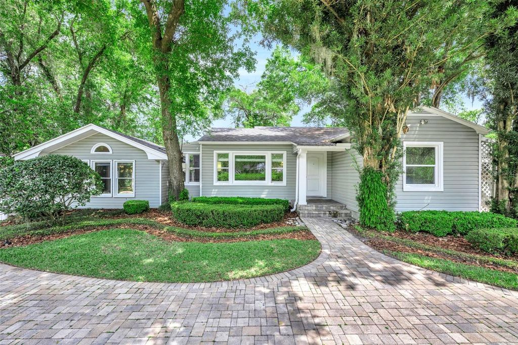 Photo of 1960 Winter Park Road, Winter Park, FL 32789 (MLS # O6406091)