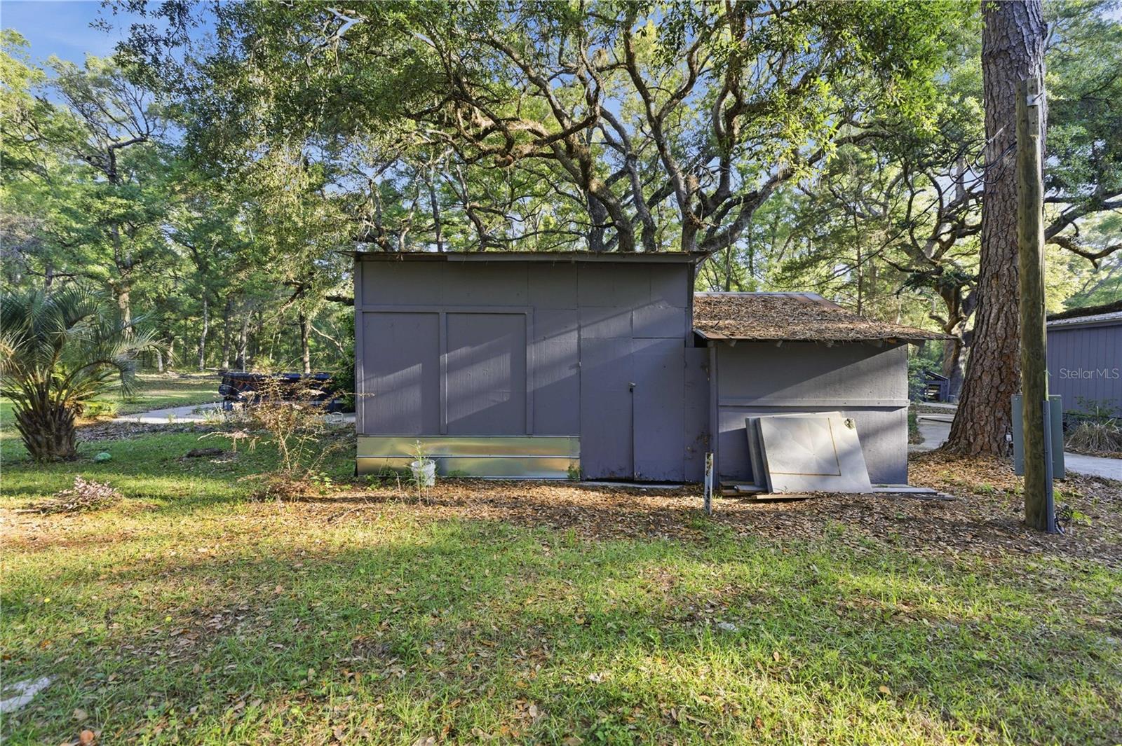 RALEIGH OAKS - Residential