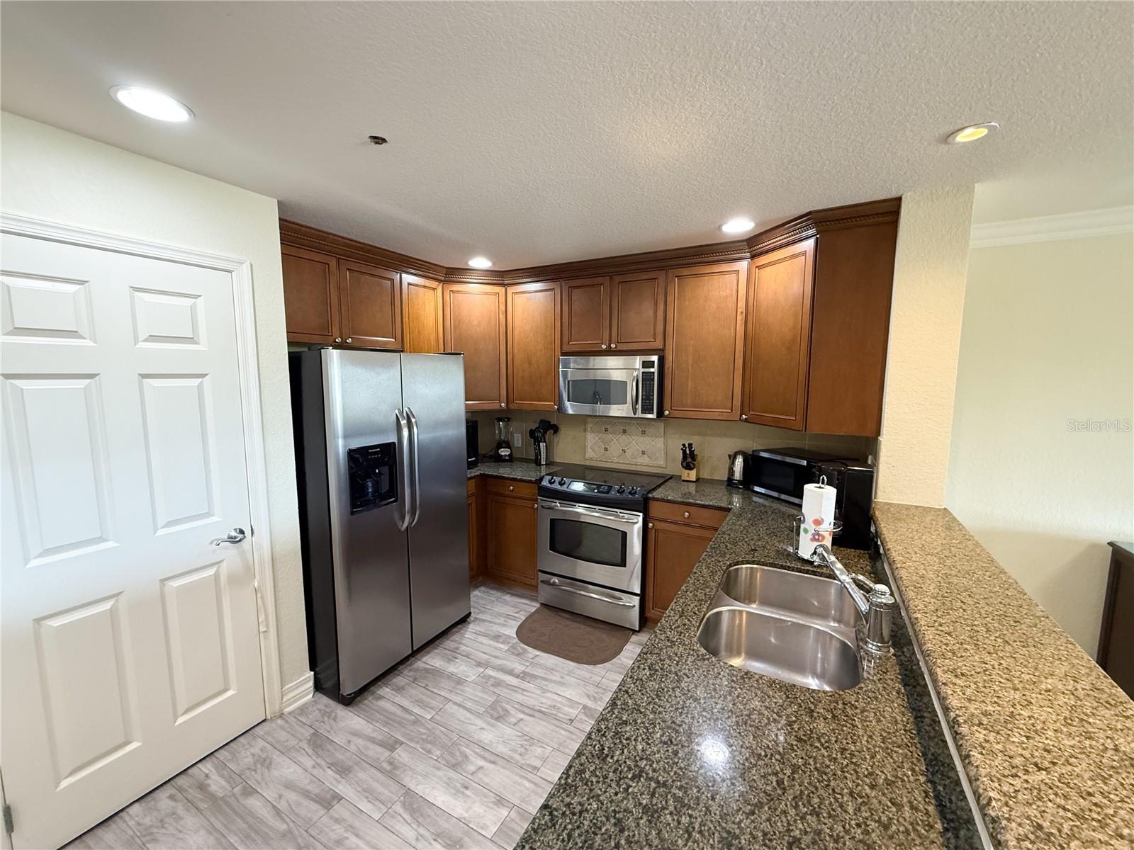 VILLAS AT REUNION SQUARE PH 2 CONDO - Residential Lease