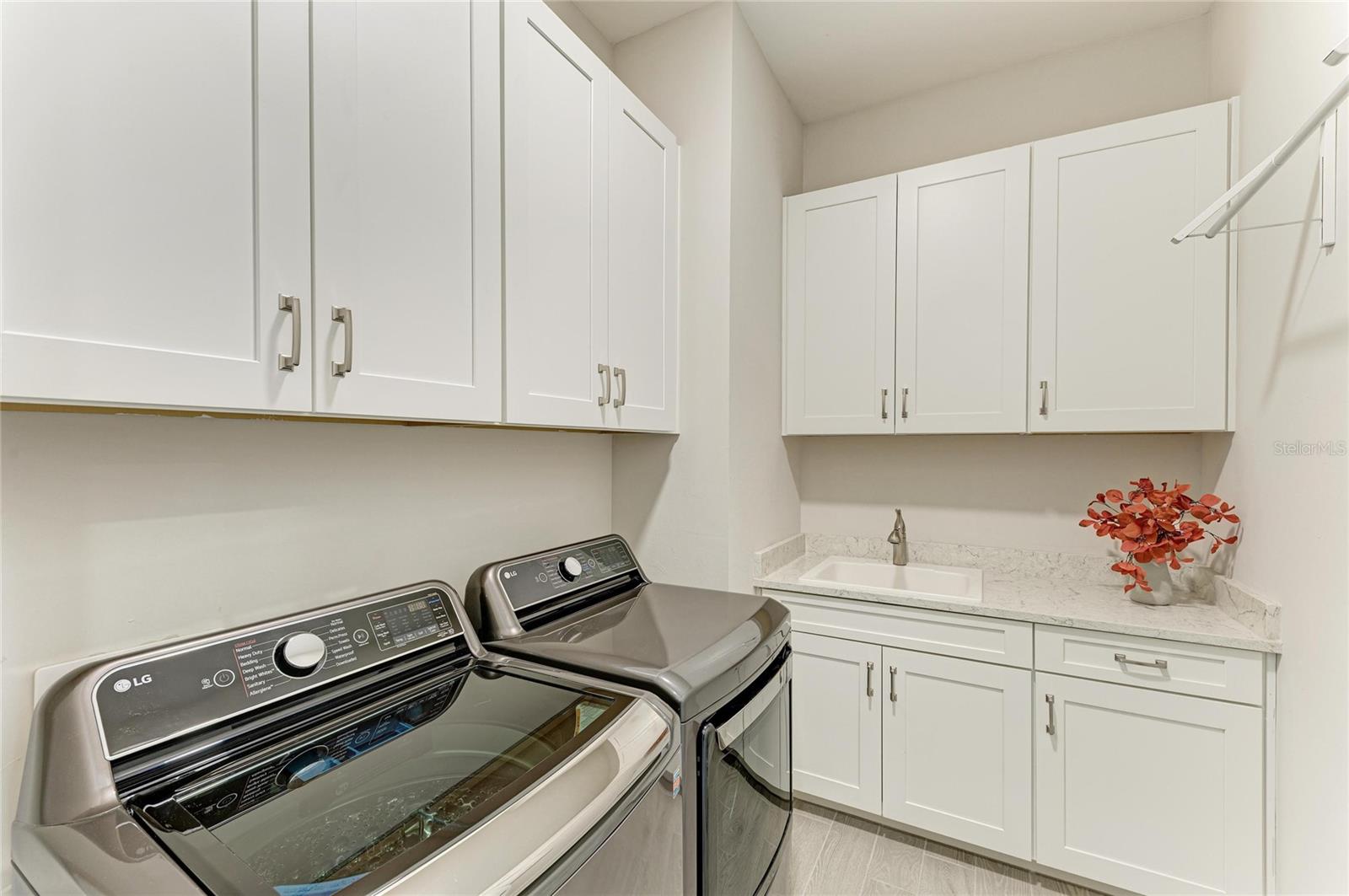 TOSCANA ISLES - Residential