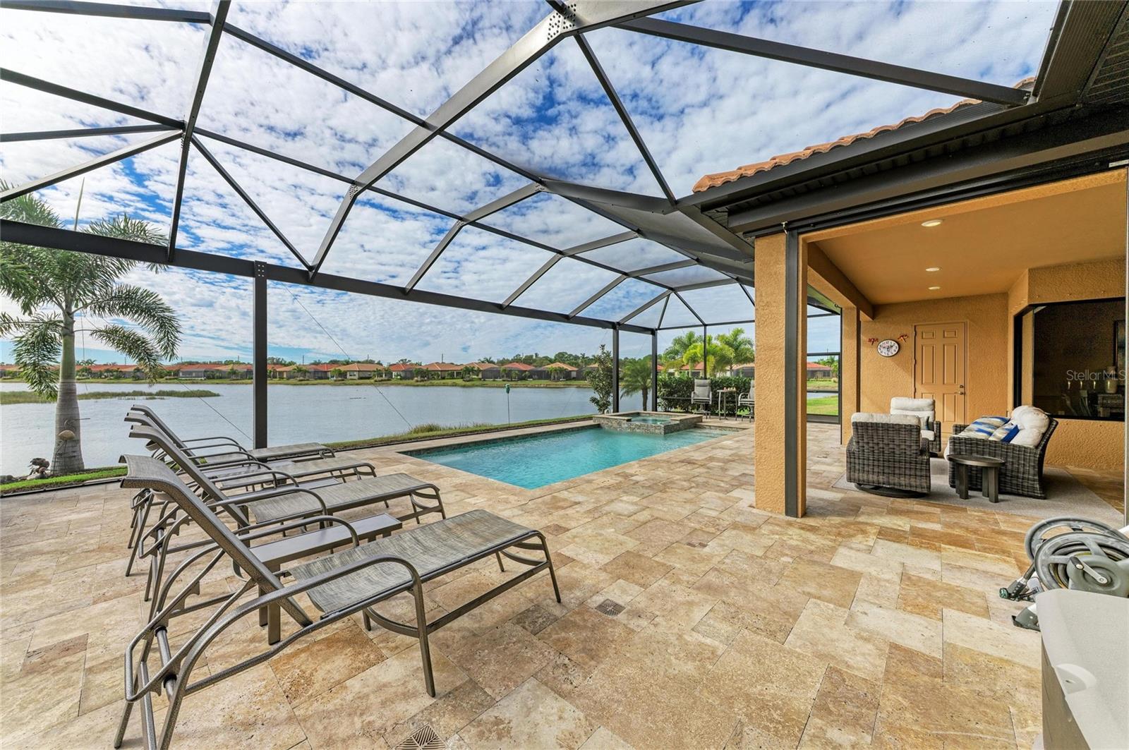 TOSCANA ISLES - Residential