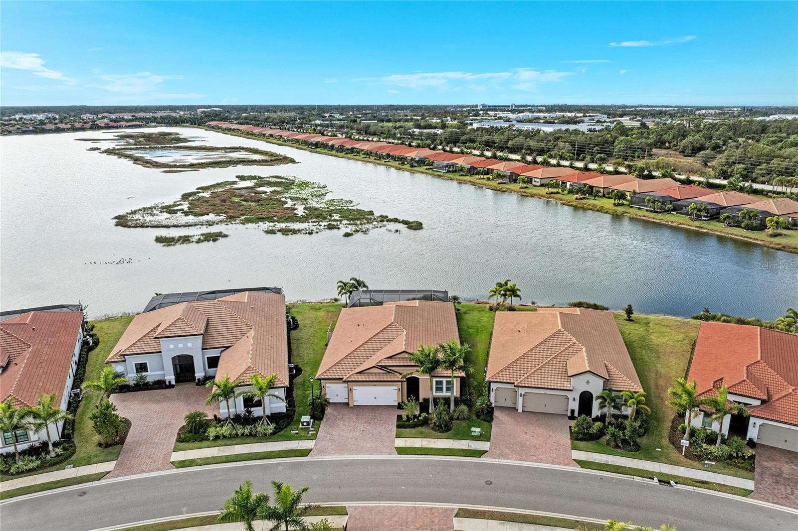 629 MARAVIYA BOULEVARD