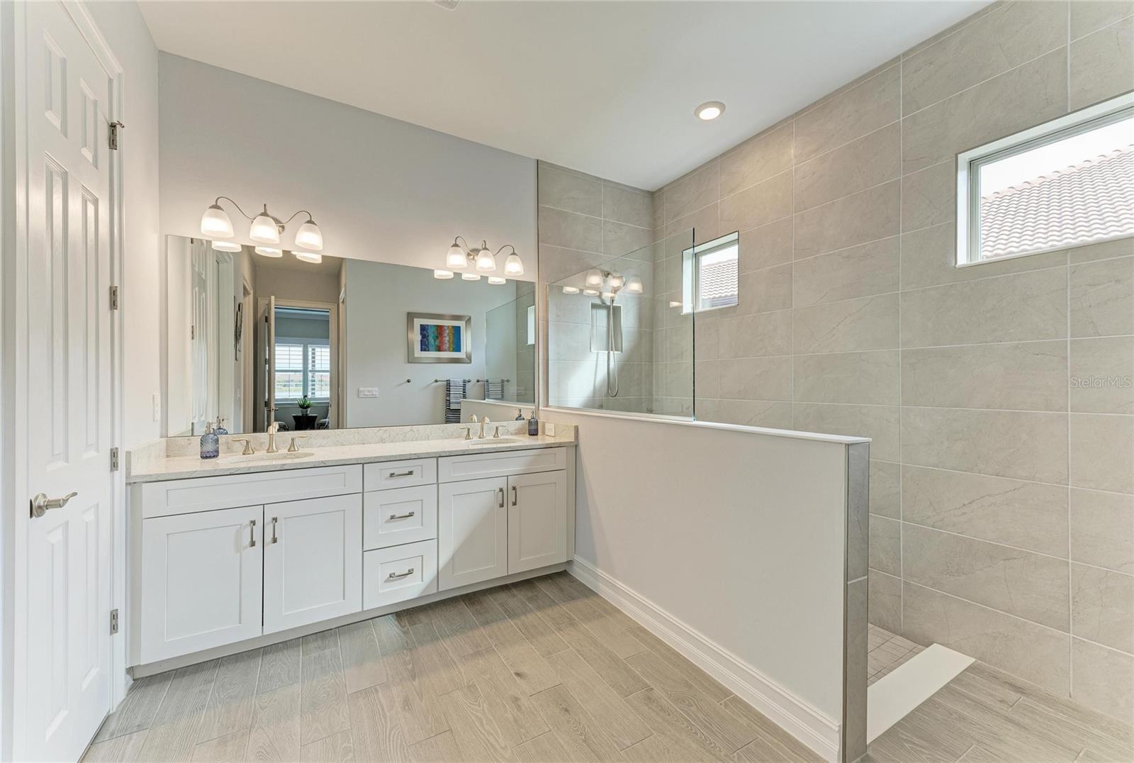 TOSCANA ISLES - Residential