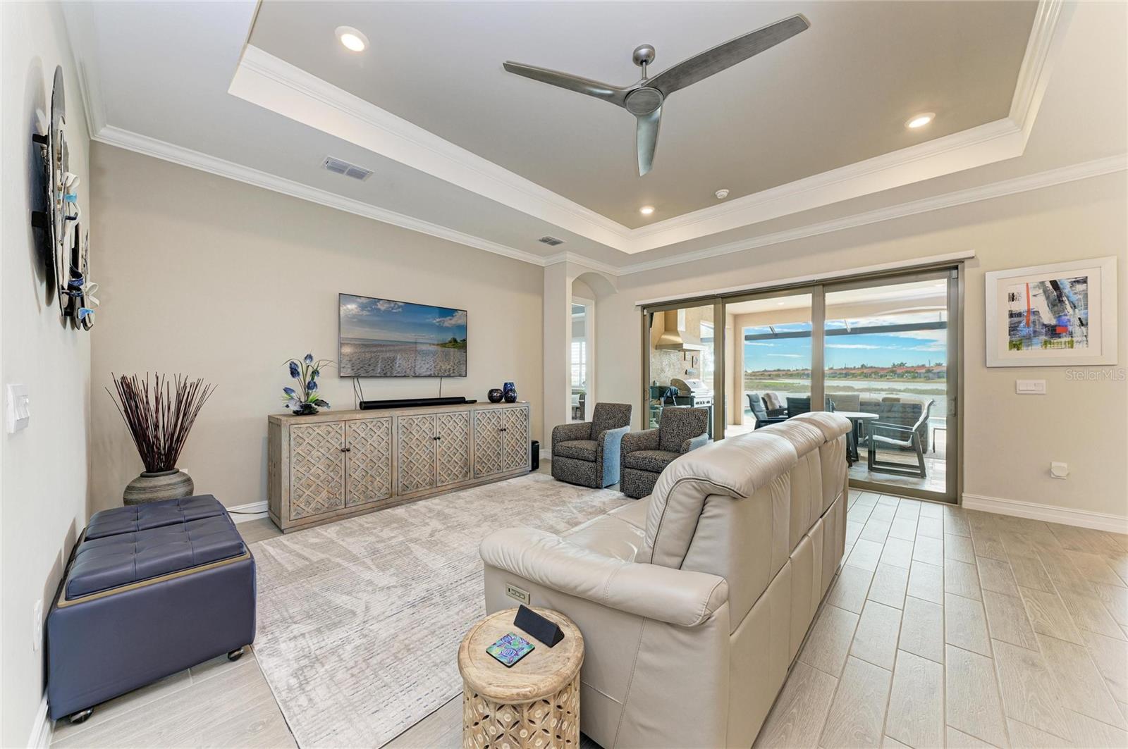 TOSCANA ISLES - Residential