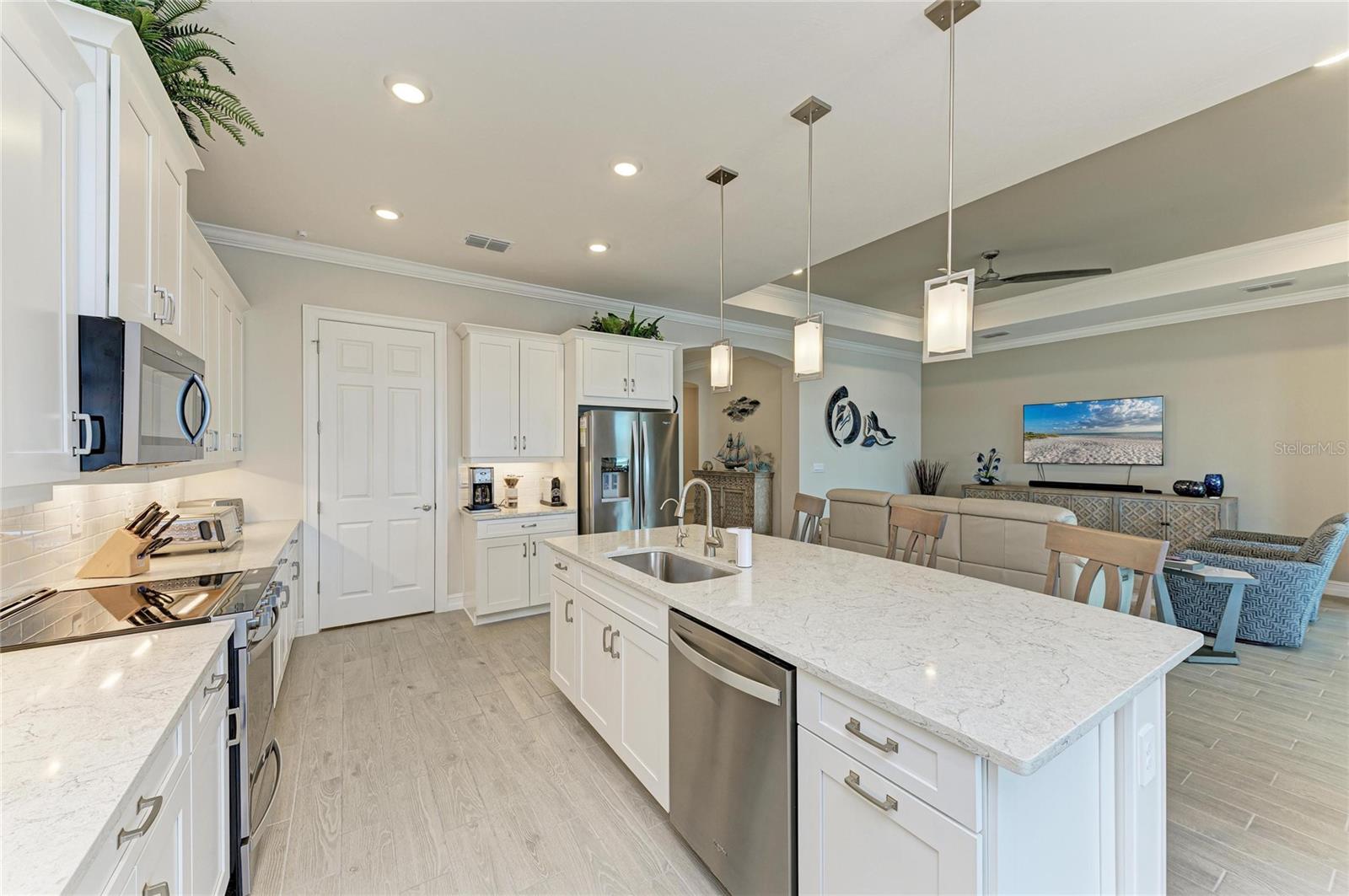 TOSCANA ISLES - Residential