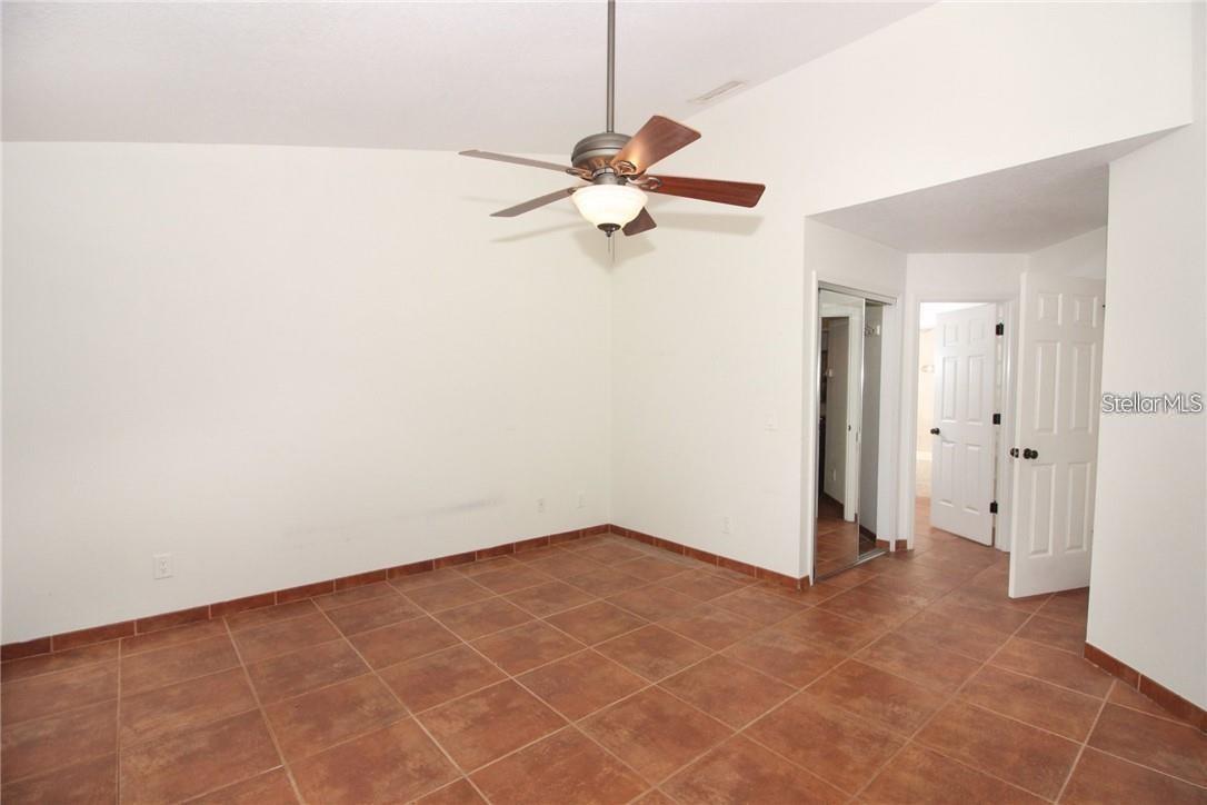 STONEWOOD MANORHOMES - Residential