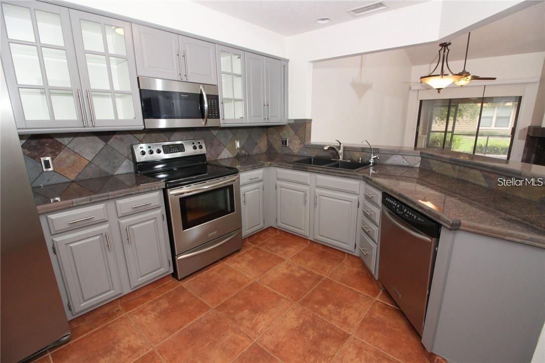 STONEWOOD MANORHOMES - Residential