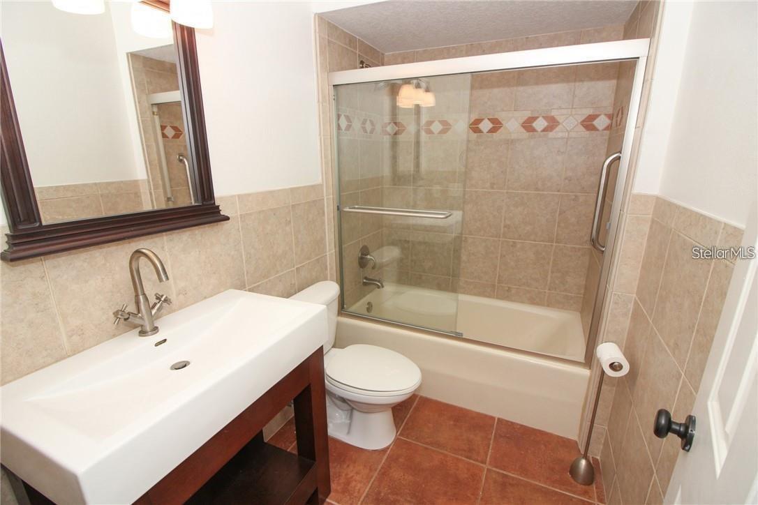 STONEWOOD MANORHOMES - Residential