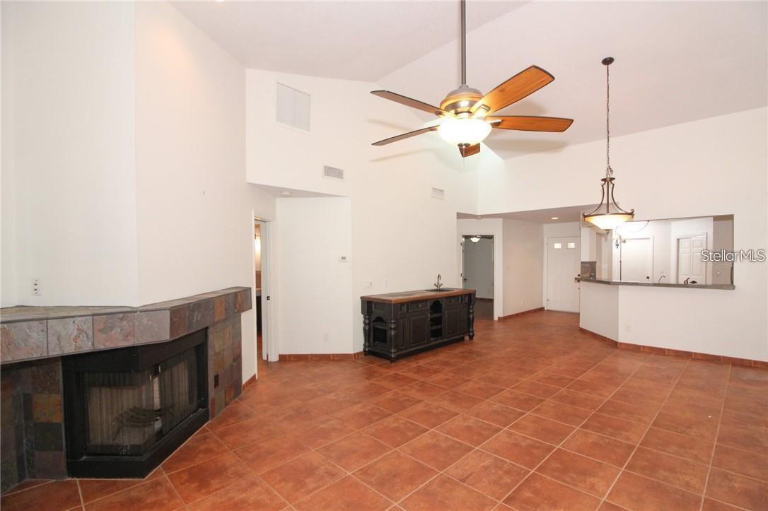 STONEWOOD MANORHOMES - Residential