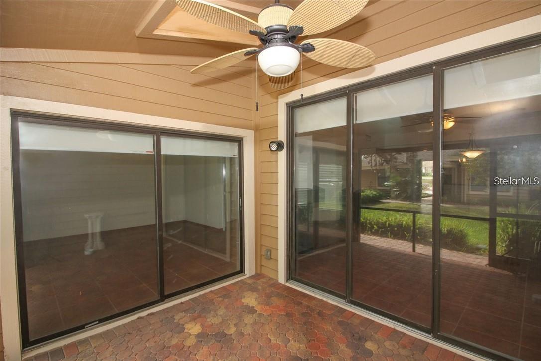 STONEWOOD MANORHOMES - Residential