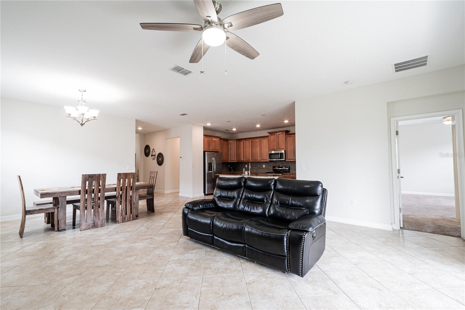 4928 CORTLAND DRIVE