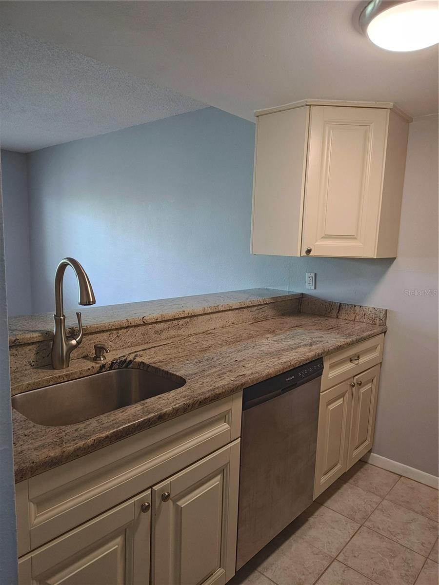 2525 W BAY DRIVE A44