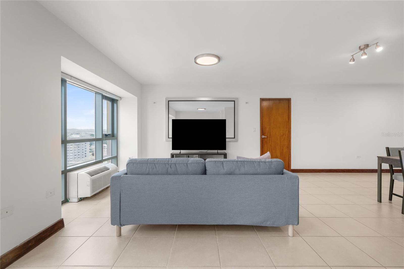 CONDOMINIO GALLERY PLAZA - Residential