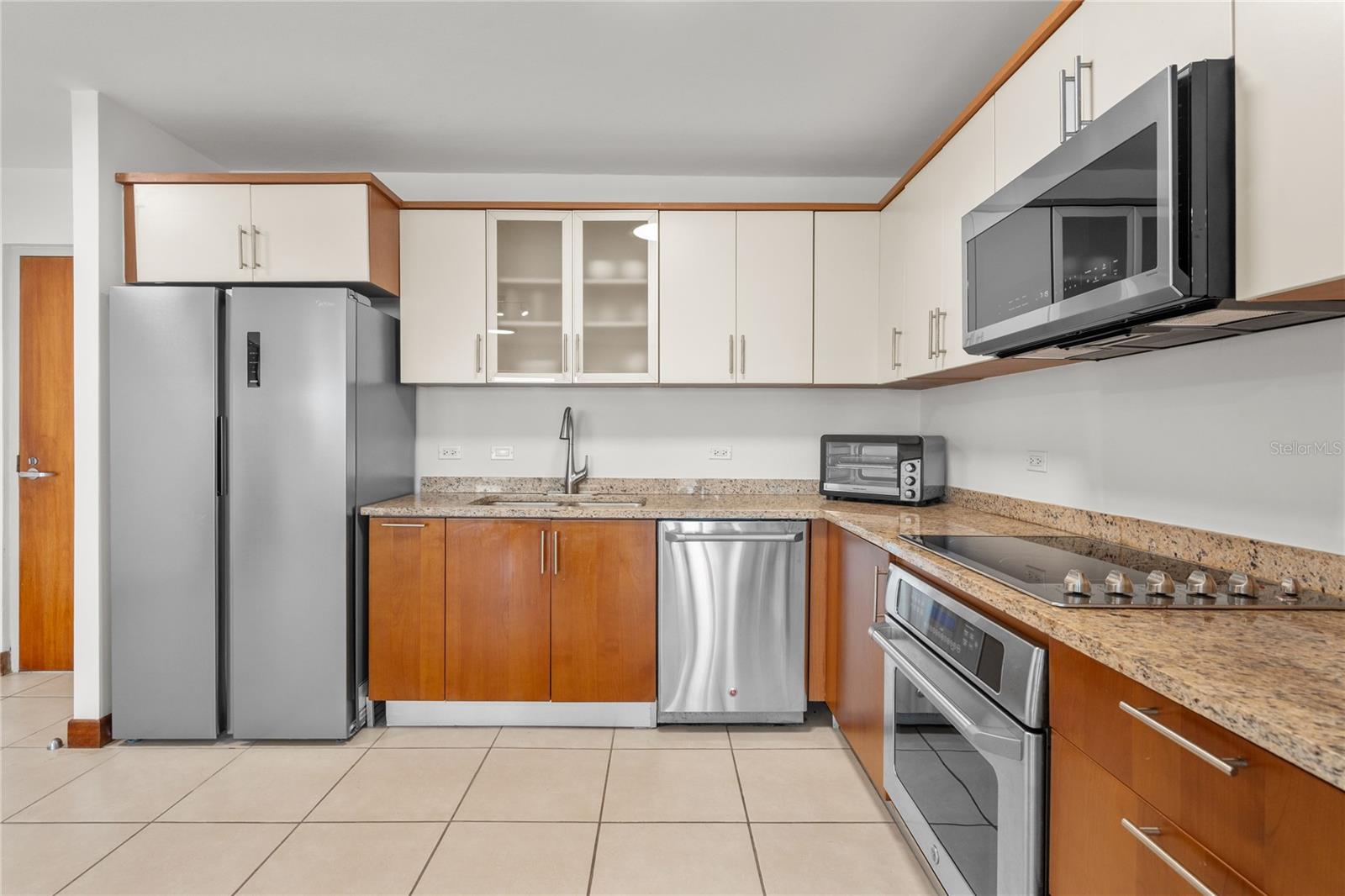 CONDOMINIO GALLERY PLAZA - Residential