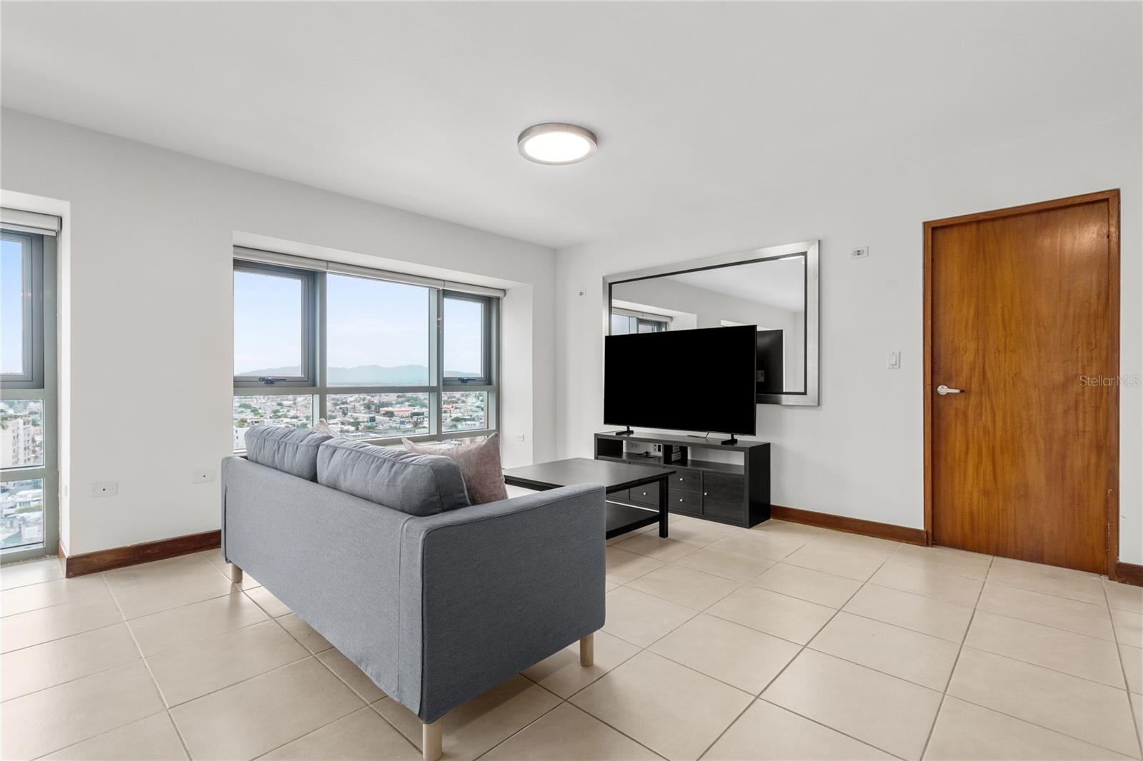 CONDOMINIO GALLERY PLAZA - Residential