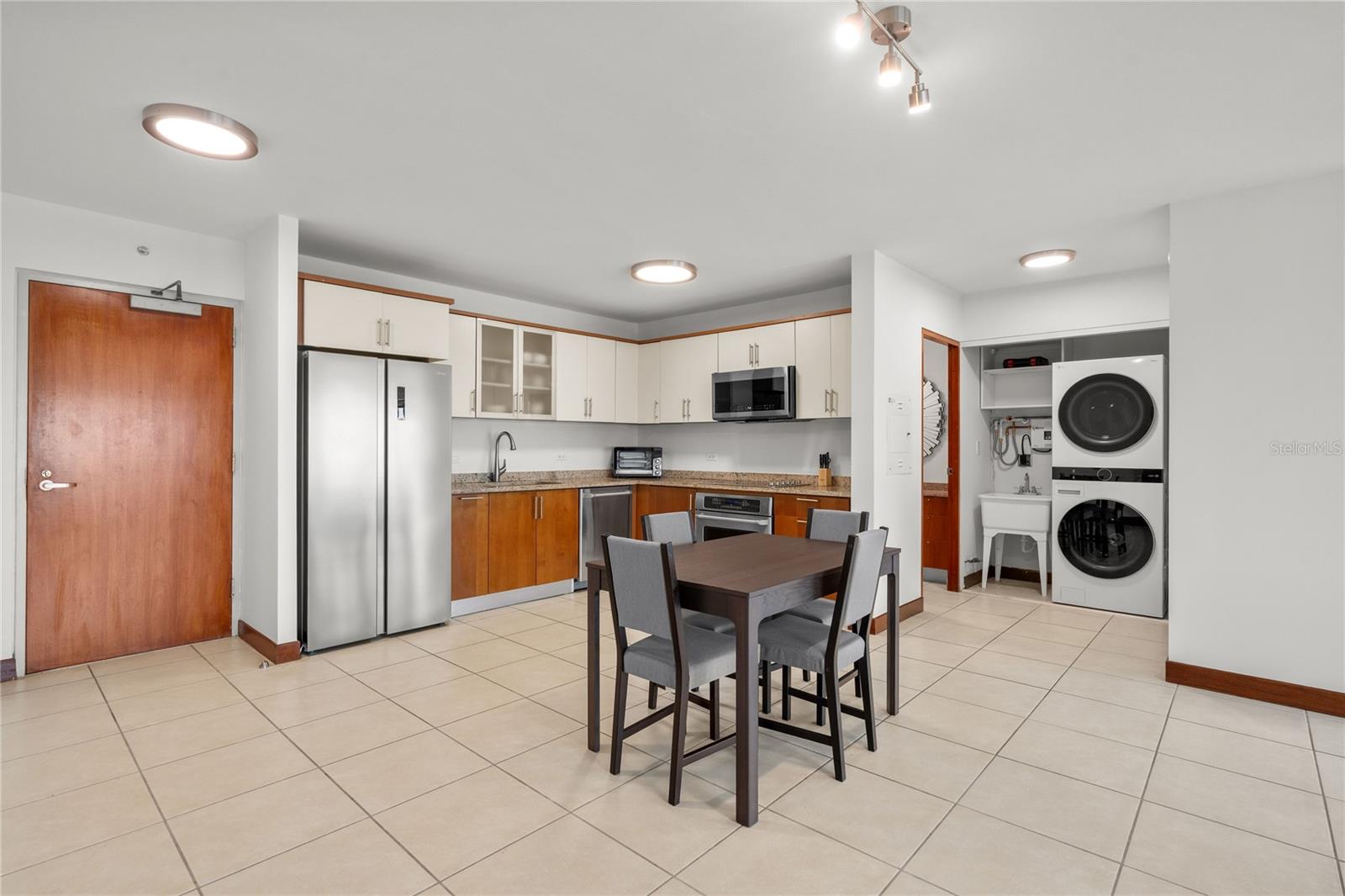CONDOMINIO GALLERY PLAZA - Residential