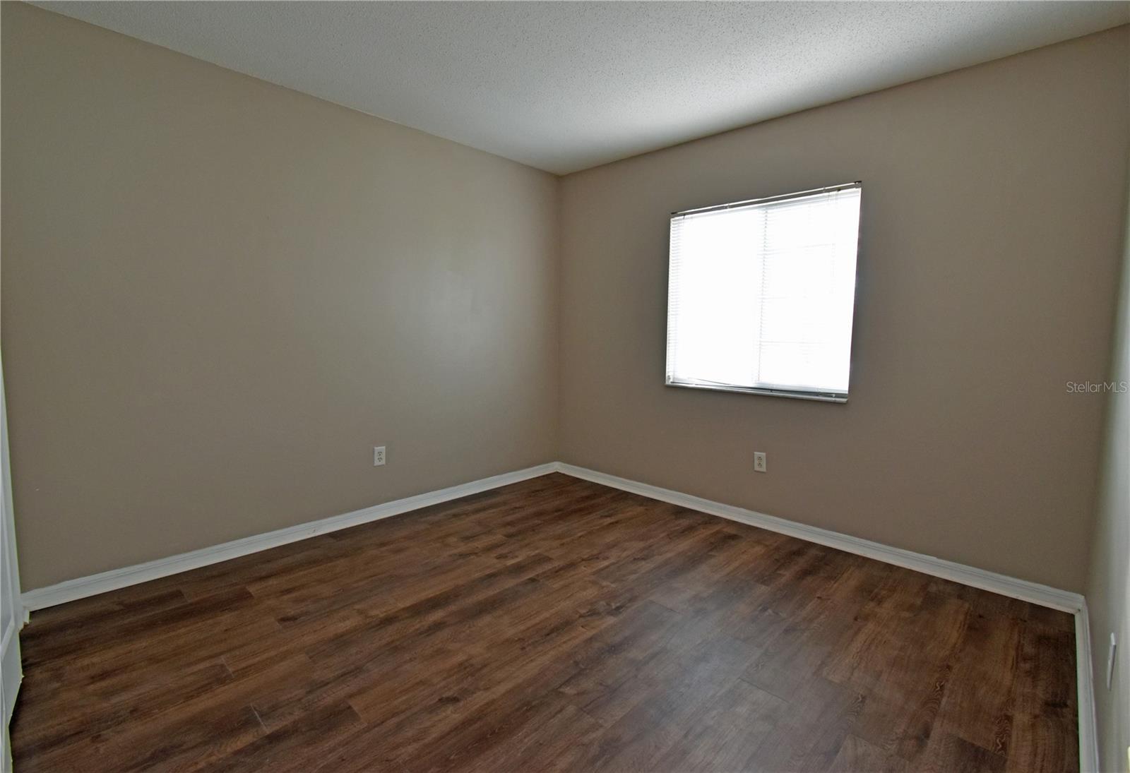 RIVERWALK AT WATERSIDE ISLAND - Residential