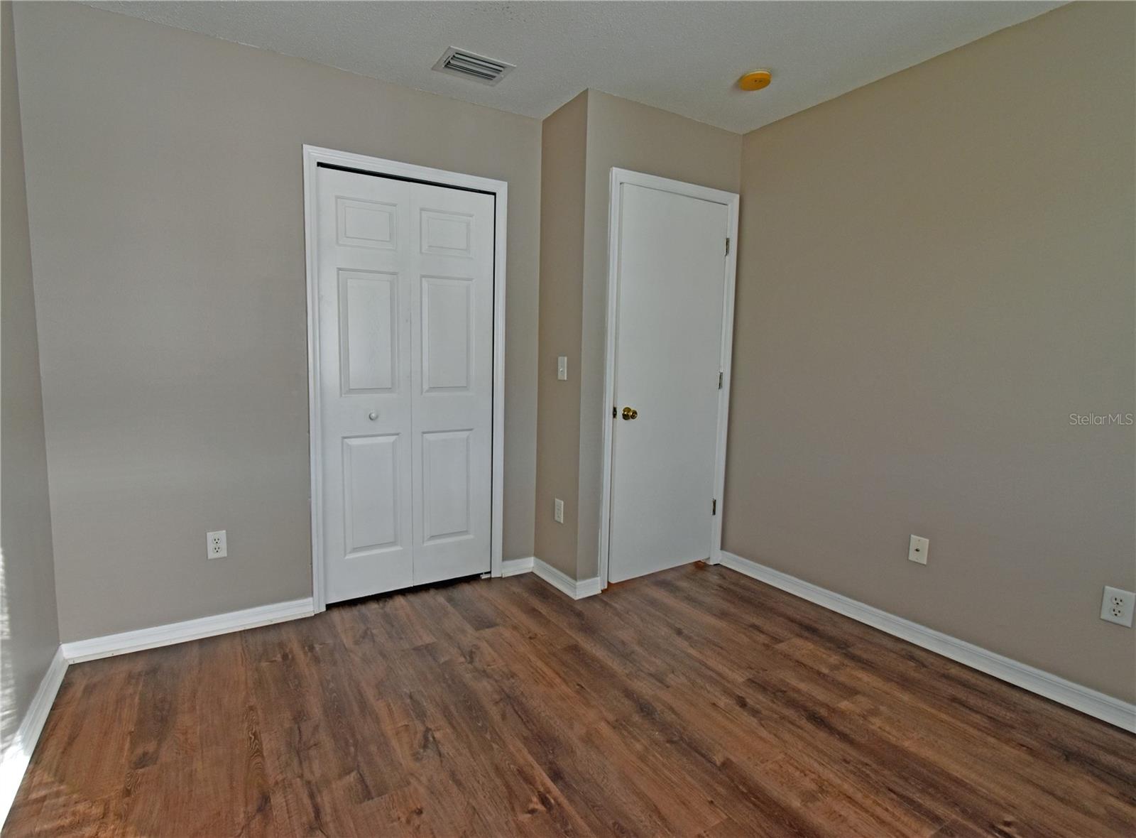 RIVERWALK AT WATERSIDE ISLAND - Residential